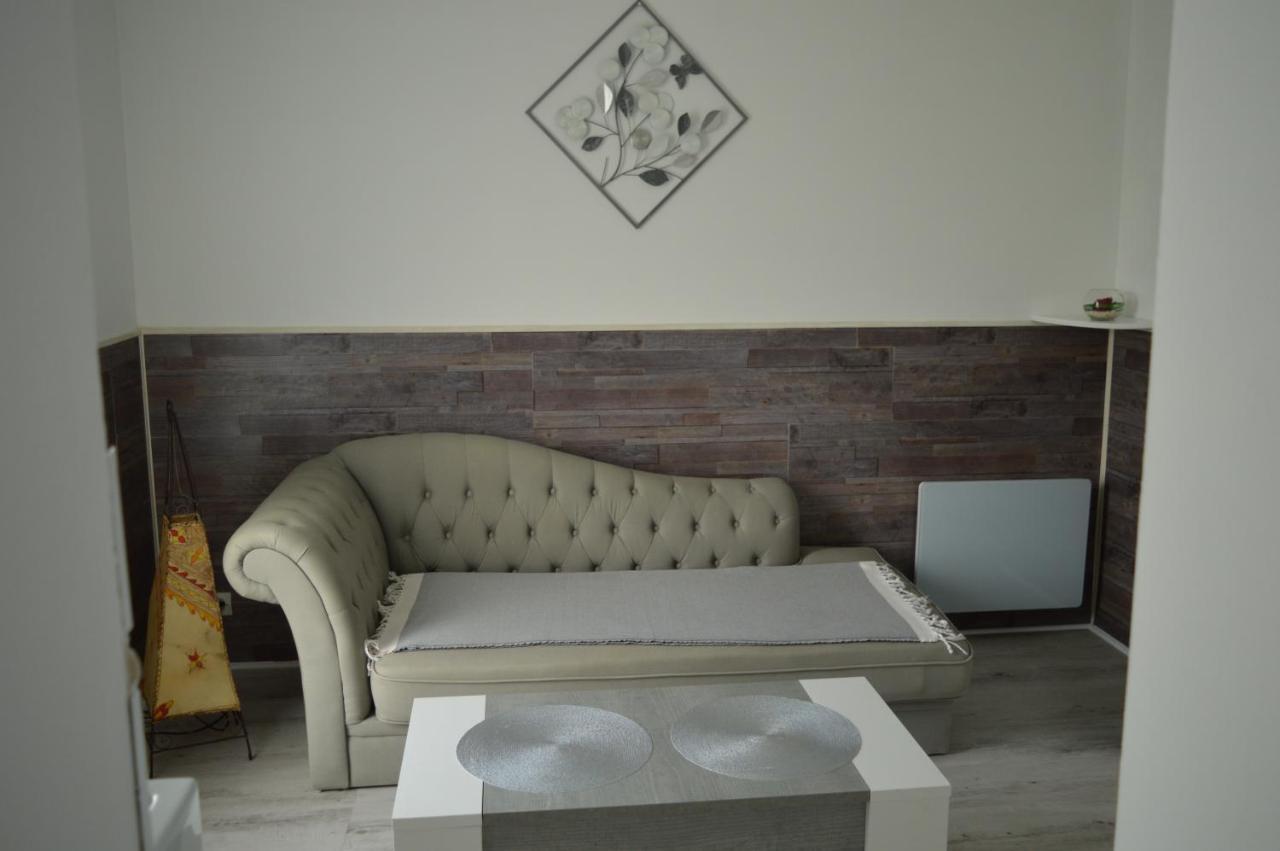 Au Coeur Du Bien Etre, Chambre D'Hotes Avec Piscine Chauffee Et Couverte, Spa, Sauna, Massages Monteaux Dış mekan fotoğraf