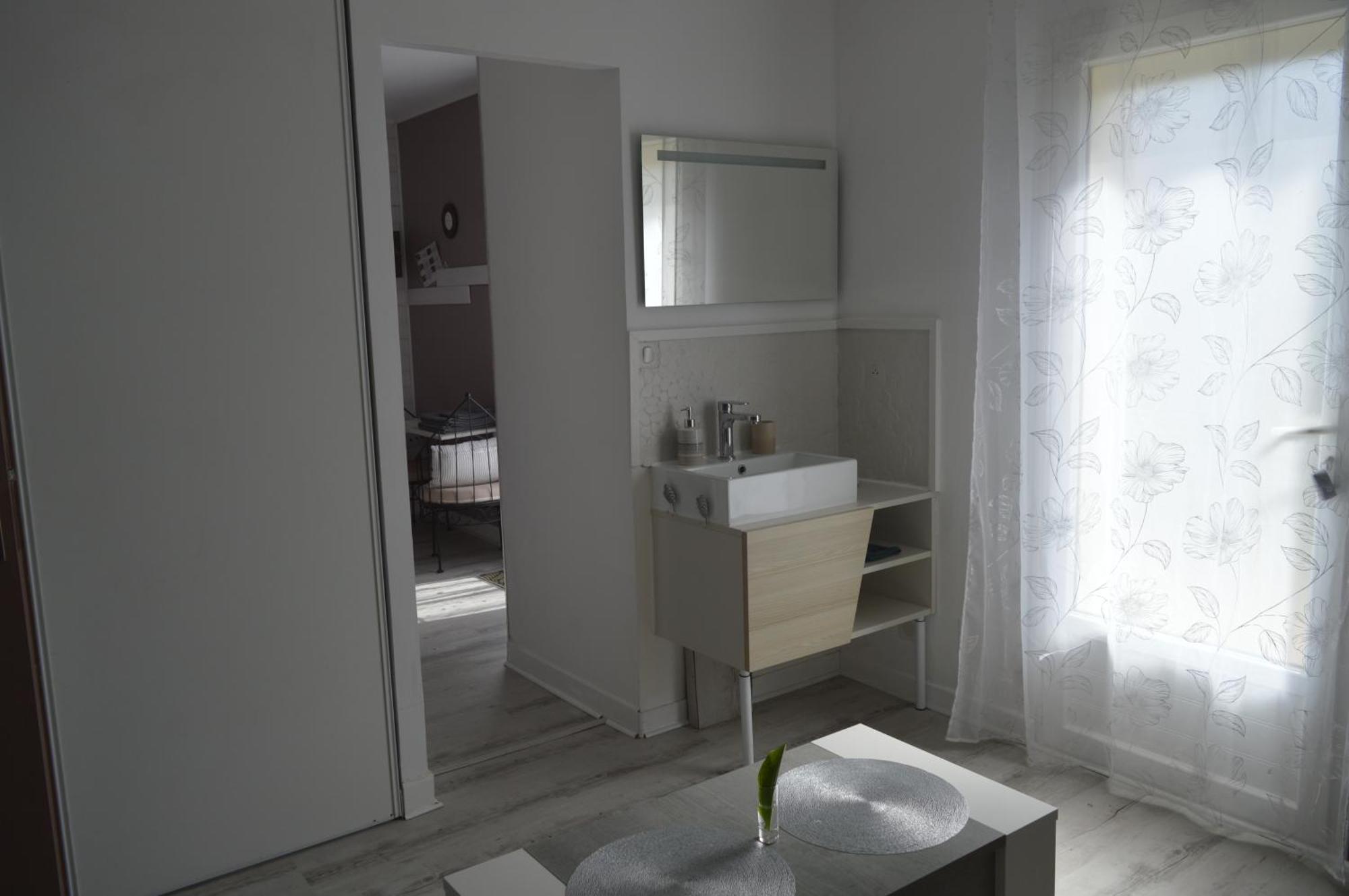 Au Coeur Du Bien Etre, Chambre D'Hotes Avec Piscine Chauffee Et Couverte, Spa, Sauna, Massages Monteaux Dış mekan fotoğraf